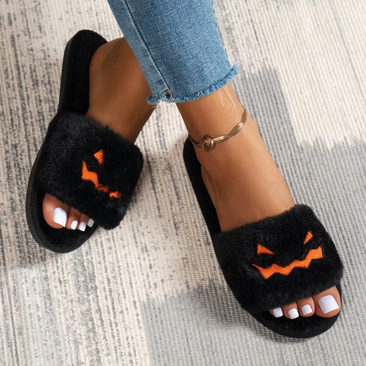 Soft Plush Cozy Open Toe Indoor Outdoor Fuzzy Slippers Women House Slippers Warm Winter Flat Shoes Winter Warm Halloween Slippers