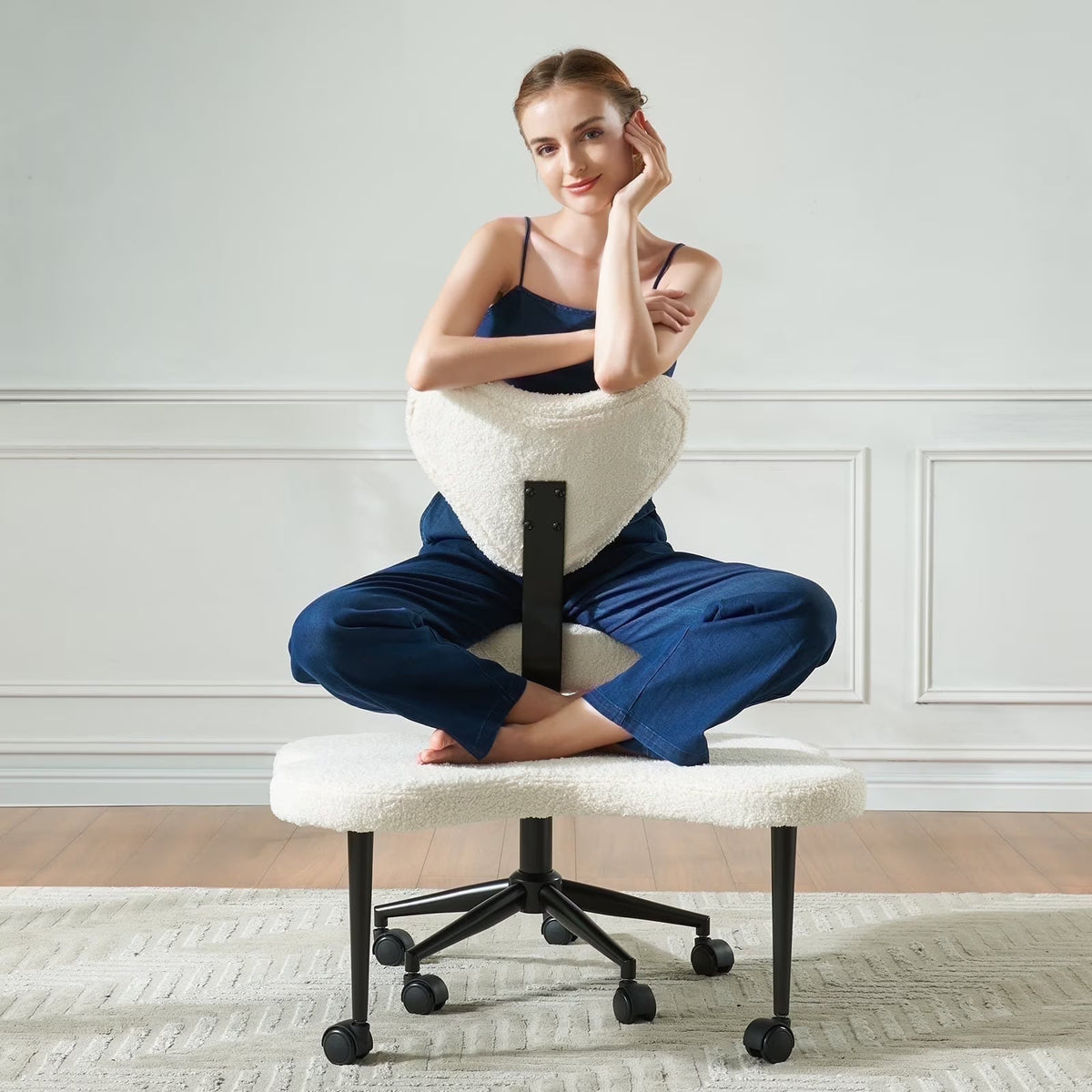 Pinmoco Ergonomic Cross-Legged Swivel Chair, Adjustable Height, Teddy Fabric, Off White
