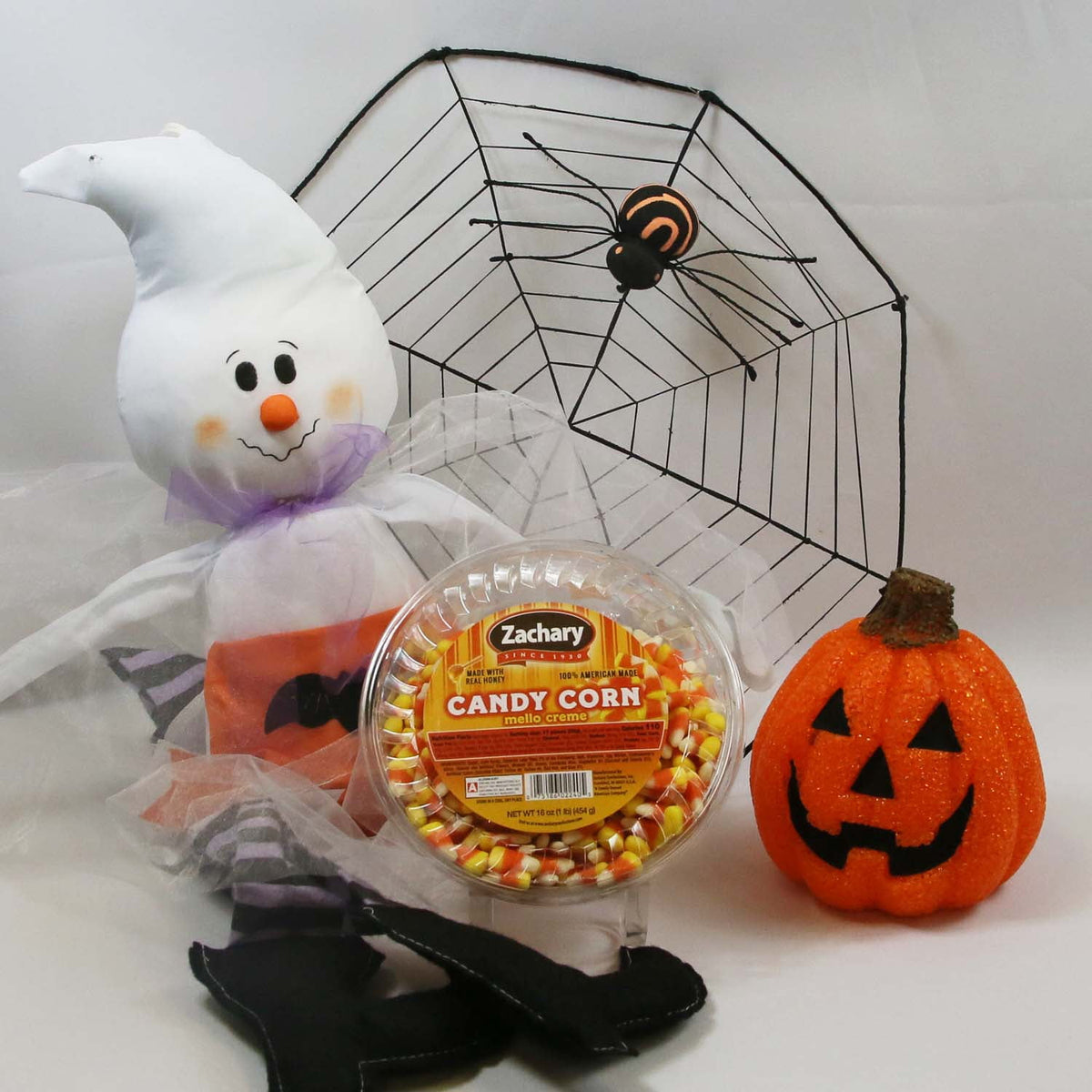 Zachary 16 oz. Candy Corn Tub - Creamy Halloween Candy